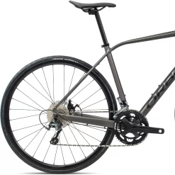 Orbea Avant H40-D Disc Road Bike 2022 -Zone3 || Orbea || Pas Normal Studios store Orbea Avant H40 D Disc Road Bike 2022 Black 1