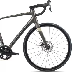 Orbea Avant H40-D Disc Road Bike 2022 -Zone3 || Orbea || Pas Normal Studios store Orbea Avant H40 D Disc Road Bike 2022 Black 2