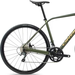 Orbea Avant H40-D Disc Road Bike 2022 -Zone3 || Orbea || Pas Normal Studios store Orbea Avant H40 D Disc Road Bike 2022 Green Gold 1