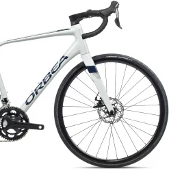 Orbea Avant H40-D Disc Road Bike 2022 -Zone3 || Orbea || Pas Normal Studios store Orbea Avant H40 D Disc Road Bike 2022 White Grey 2