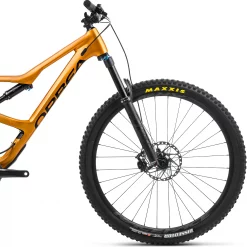 Orbea Occam H10 Mountain Bike 2022 -Zone3 || Orbea || Pas Normal Studios store Orbea Occam H10 Mountain Bike 2022 Orange Black 2