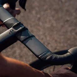 Orbea Orca Aero M10iLTD Disc Road Bike 2022 -Zone3 || Orbea || Pas Normal Studios store Orbea Orca Aero M10iLTD Disc Road Bike 2022 Silver Green 5