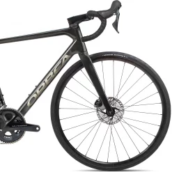Orbea Orca M20 Disc Road Bike 2022 -Zone3 || Orbea || Pas Normal Studios store Orbea Orca M20 Disc Road Bike 2022 Carbon 2