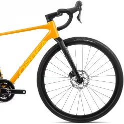 Orbea Terra H30 Gravel Bike 2022 19 Orbea Terra H30 Gravel Bike 2022 -Zone3 || Orbea || Pas Normal Studios store Orbea Terra H30 Gravel Bike 2022 Mango 2