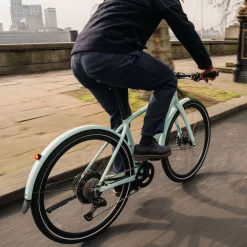 Orbea Vibe H10 EQ Electric Hybrid Bike 2021 -Zone3 || Orbea || Pas Normal Studios store Orbea Vibe H10 EQ Electric Hybrid Bike 2021 Light Green 6