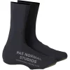 Pas Normal Studios Control Light Overshoes 2 Pas Normal Studios Control Light Overshoes -Zone3 || Orbea || Pas Normal Studios store Pas Normal Studios Control Light Overshoe Black