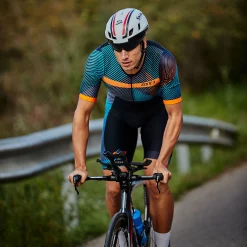 Zone3 Activate Plus Momentum Short Sleeve Trisuit -Zone3 || Orbea || Pas Normal Studios store Zone3 Activate Plus Momentum Short Sleeve Trisuit 2